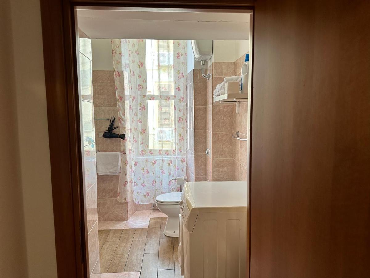 Cosenza Savoia 16 Apartment Luaran gambar